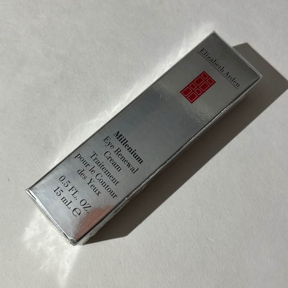 Elizabeth Arden Skincare Elizabeth Arden Millenium Eye Renewal